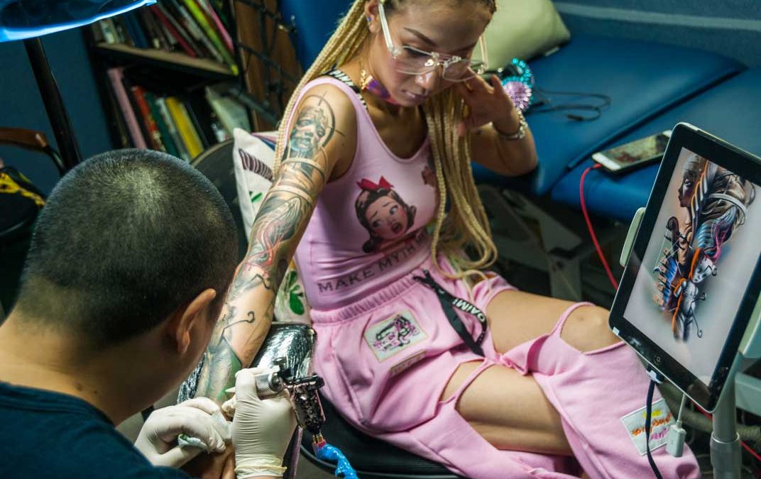 Sixth Tone. Foreign Disciples Flock to Shanghai Tattoo Master.