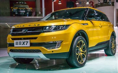 Autocar. Range Rover Evoque versus Landwind X7 copycat