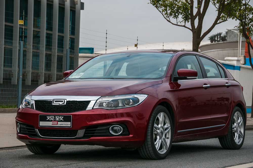 Auto Express. Qoros 3 review.