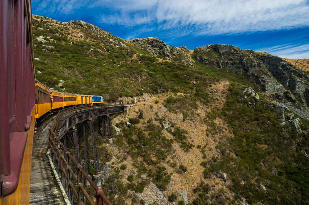 Australia & New Zealand Magazine. Railway Romance.