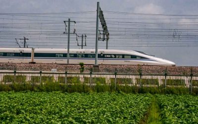 Vertu Select. Record breaking Chinese railways speed ahead.