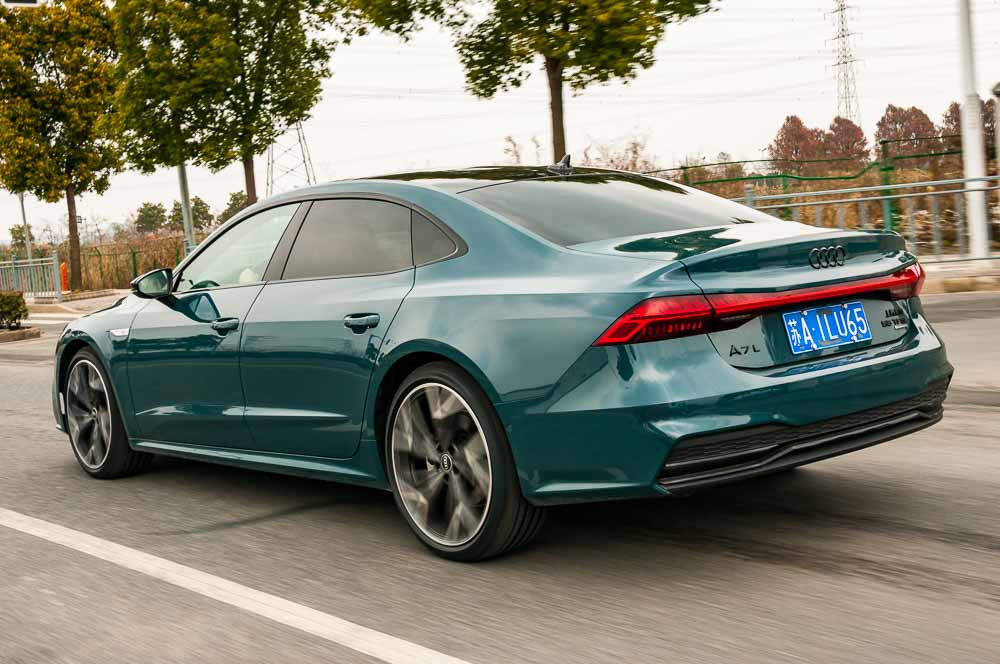 Autocar. Audi A7 L first drive.