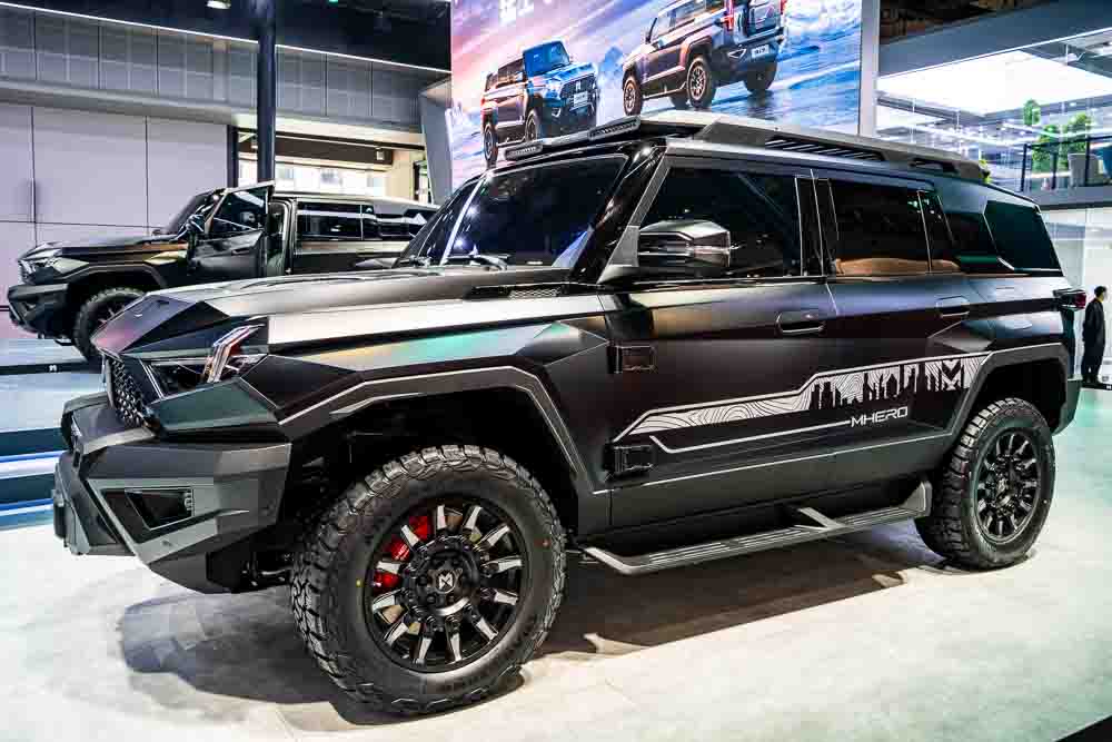 Mengshi M-Hero 917 electric SUV from Dongfeng on display at the 2023 Shanghai Auto Show.